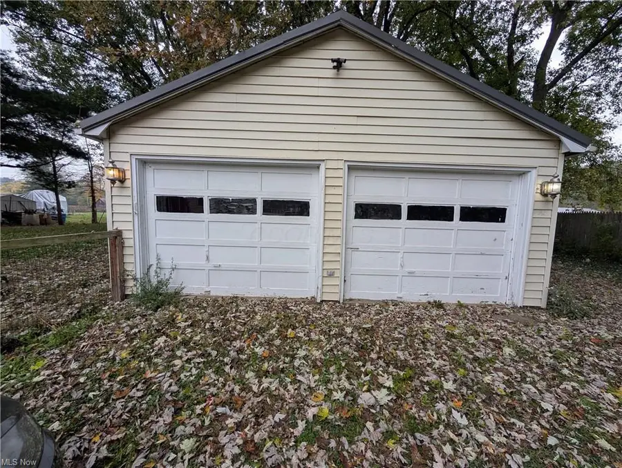 2015 Montgomery Avenue, Zanesville, OH 43701 - #2