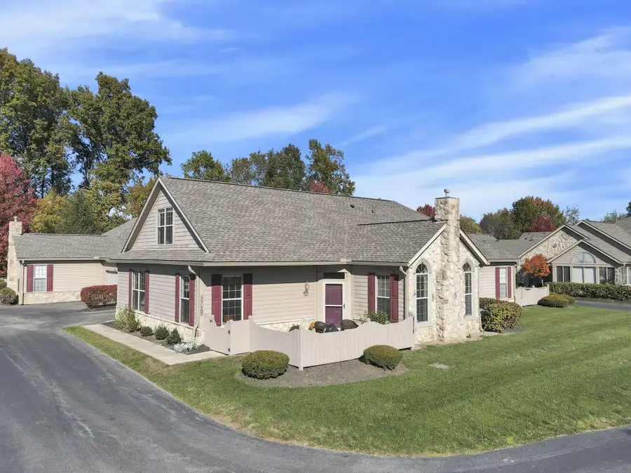 8778 Linksway Drive, Powell, OH 43065 - Image #2