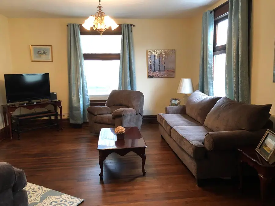 57 W Franklin Street, Nelsonville, OH 45764 - Image #2