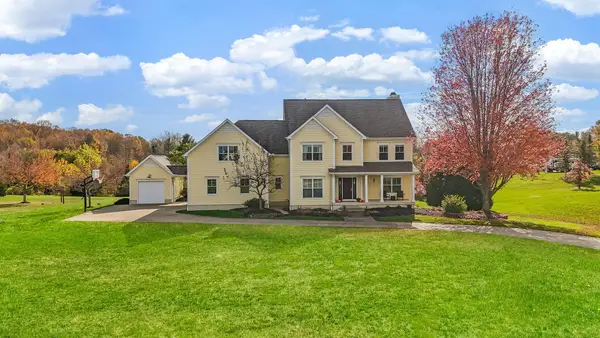 105 Hidden Hills Drive, Pataskala, OH 43062