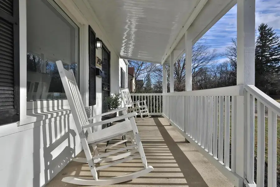 2424 Holt Avenue, Columbus, OH 43219 - Image #3