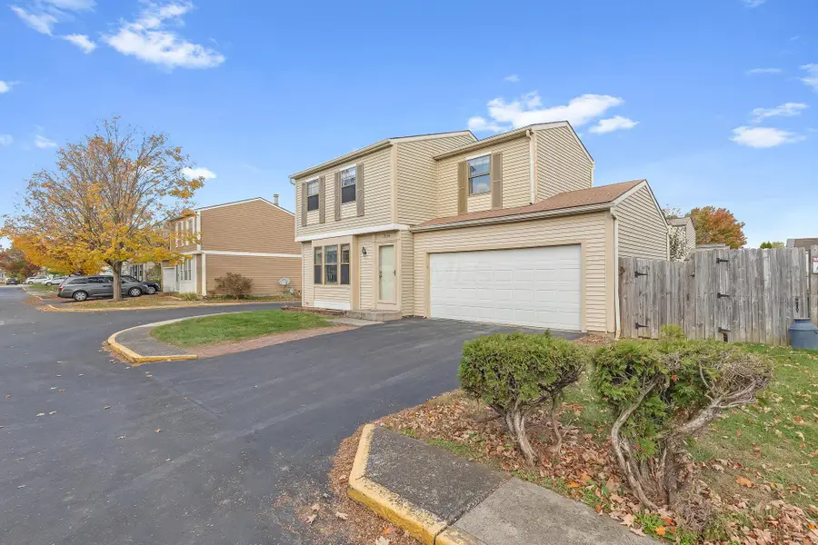 7634 Kelvinway Drive, Columbus, OH 43085 - Image #3