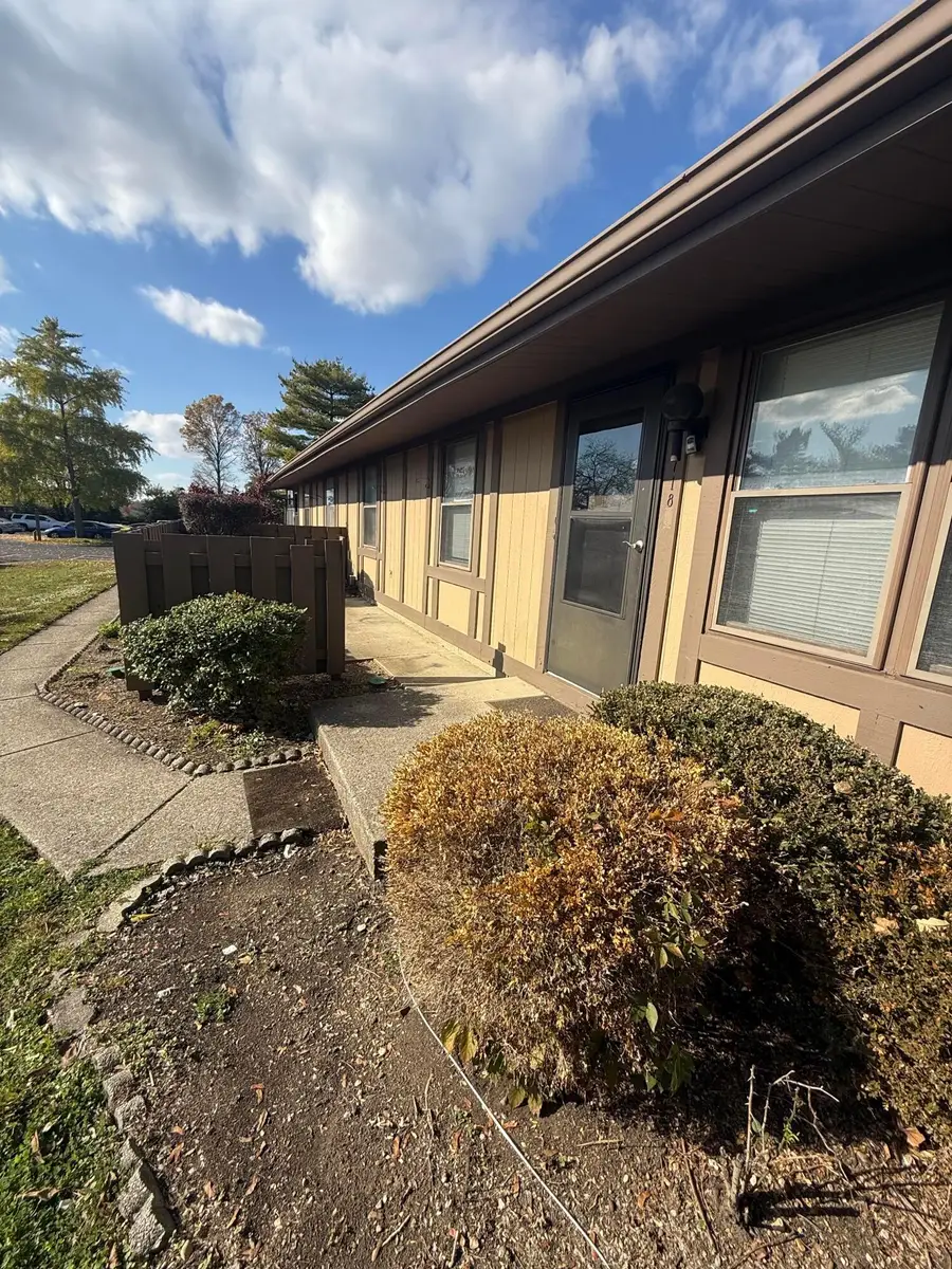 1718 Sunapple Way, Columbus, OH 43232 - Image #2