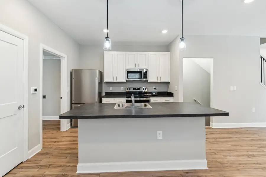 642 Sullivant Avenue, Columbus, OH 43215 - Image #3