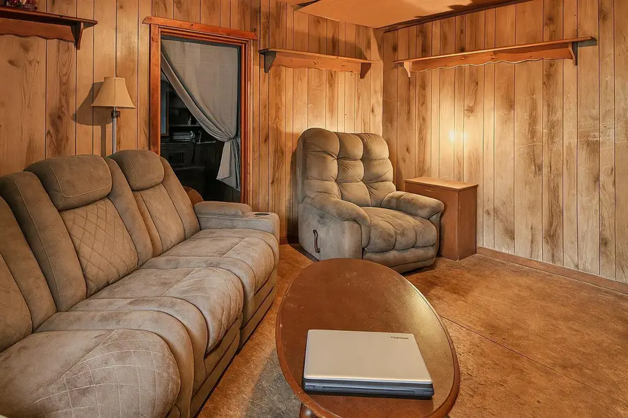 33 E Mitchell Street, Jackson, OH 45640 - Image #2