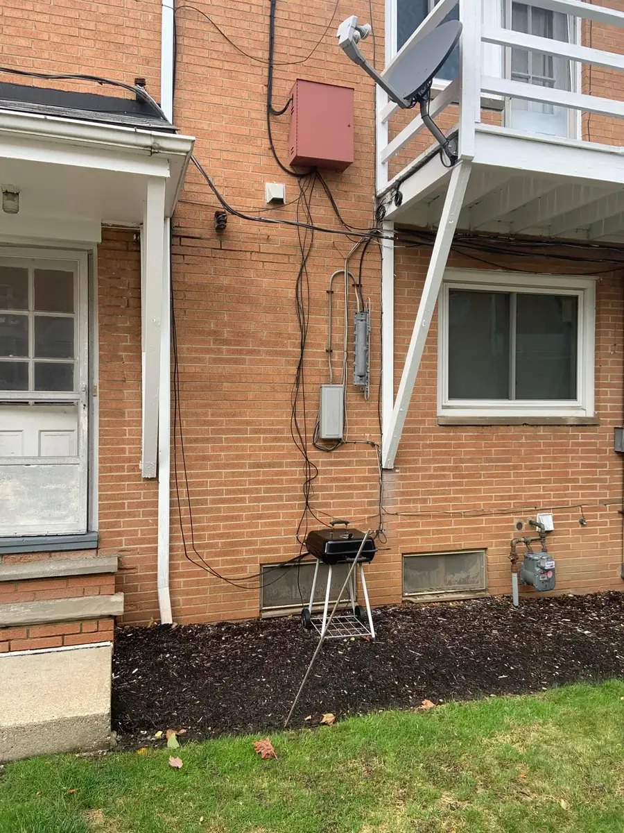 4748 Walford Road, Cleveland, OH 44128 - Image #2