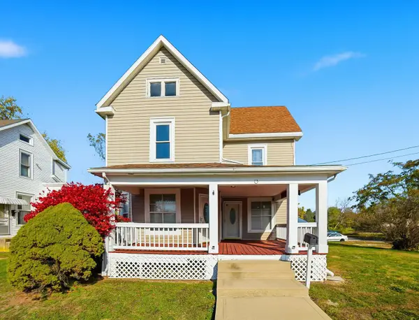 4 Maple Street, Jeffersonville, OH 43128