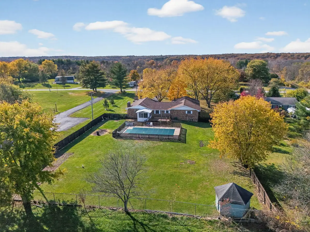 3388 Harrisburg Georgesville Road, Grove City, OH 43123 - Image #1