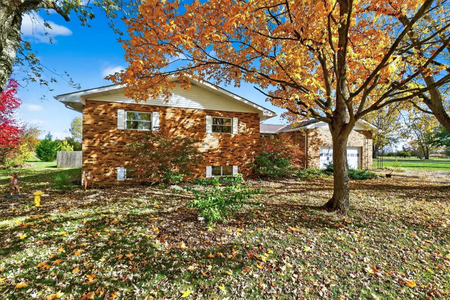 3388 Harrisburg Georgesville Road, Grove City, OH 43123 - Image #2