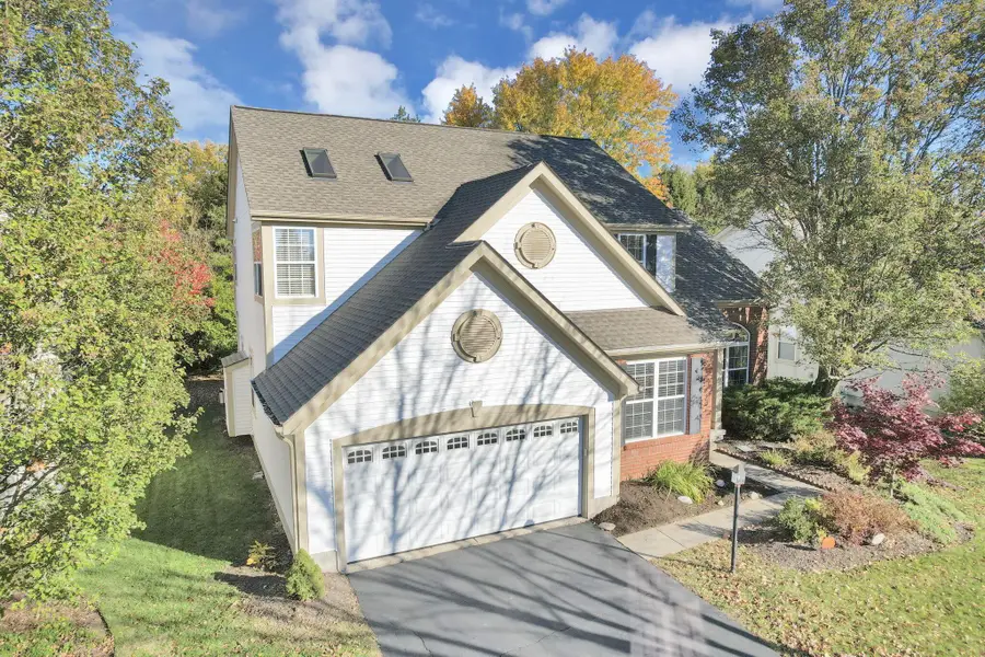 6242 Kendall Ridge Boulevard, Dublin, OH 43016 - Image #2