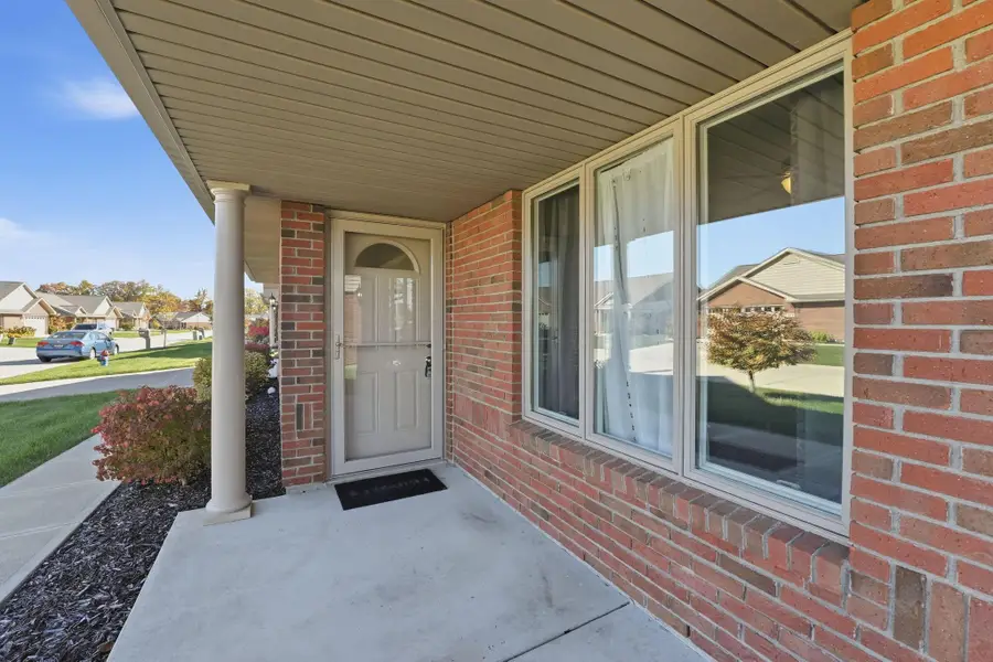 801 Timbers Edge, Marysville, OH 43040 - Image #2