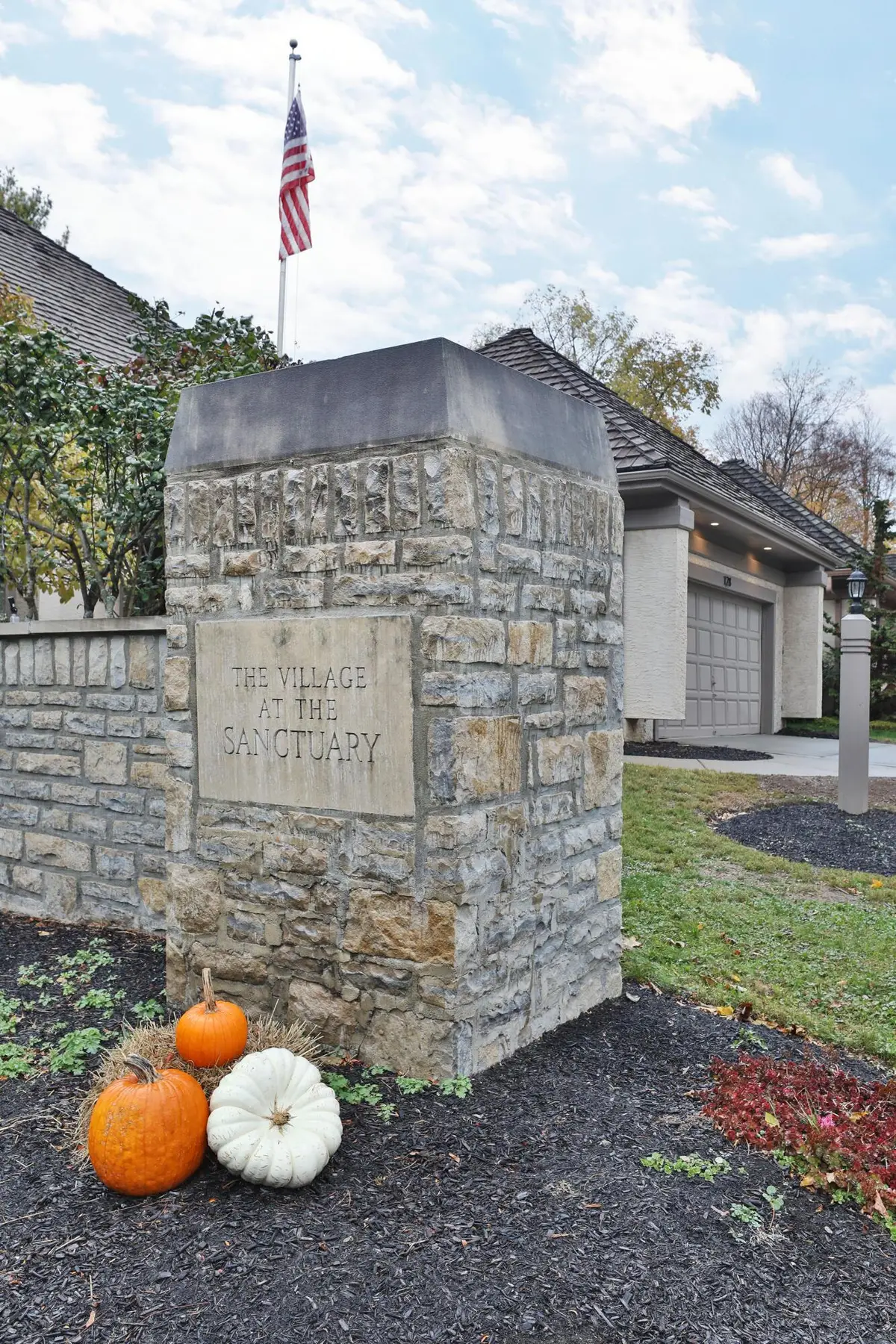 128 Green Springs Drive, Columbus, OH 43235 - Image #1