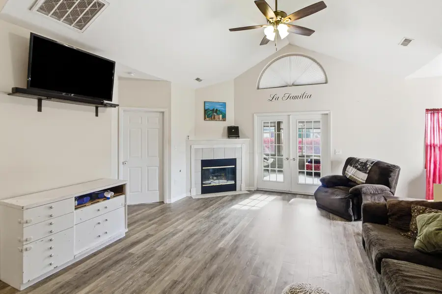 2195 William T Circle, Lancaster, OH 43130 - Image #3