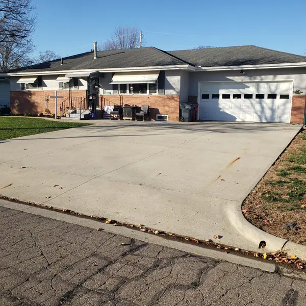 340 Gary Street, Ashville, OH 43103