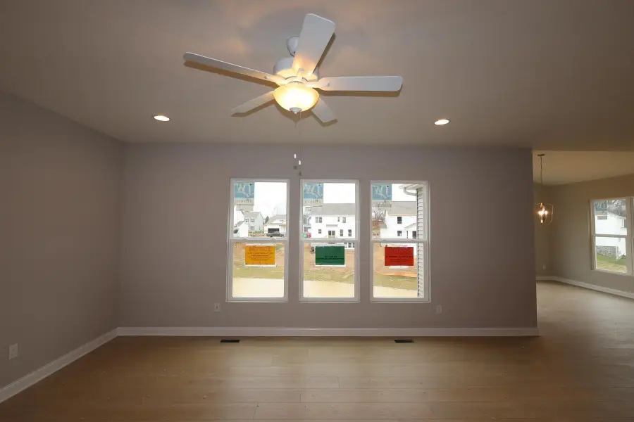 1056 Quarry Oak Drive, Grove City, OH 43123 - Image #2