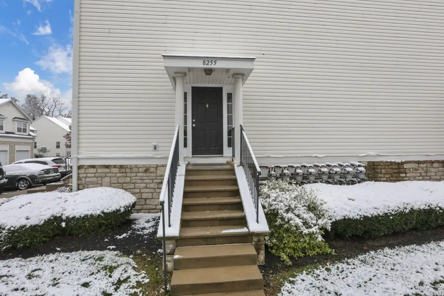 8255 Catalpa Ridge Drive, Blacklick, OH 43004 - Image #3