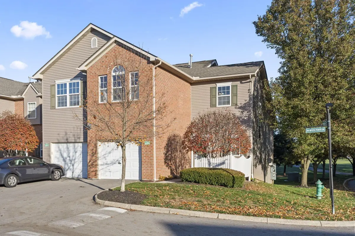 843 Mystic Pointe Drive, Lewis Center, OH 43035 - Image #1