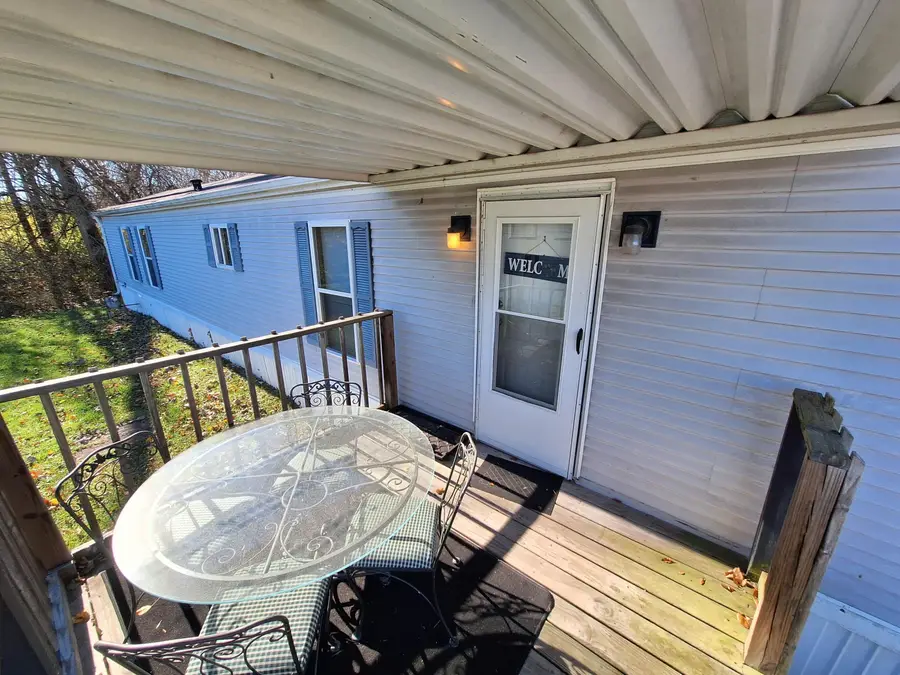 1100 Thornwood Drive Sw, Heath, OH 43056 - Image #2