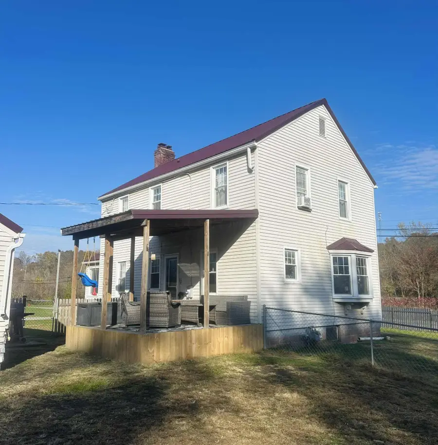 185 Adams Street, Corning, OH 43730 - Image #3