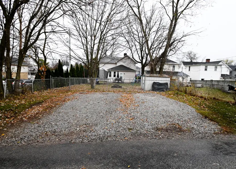 571 E Chestnut Street, Lancaster, OH 43130 - Image #3