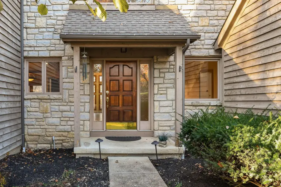 3313 Glen Oaks Court, Lewis Center, OH 43035 - Image #3