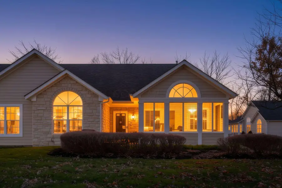 6402 Mission Hills Place, Westerville, OH 43082 - Image #3