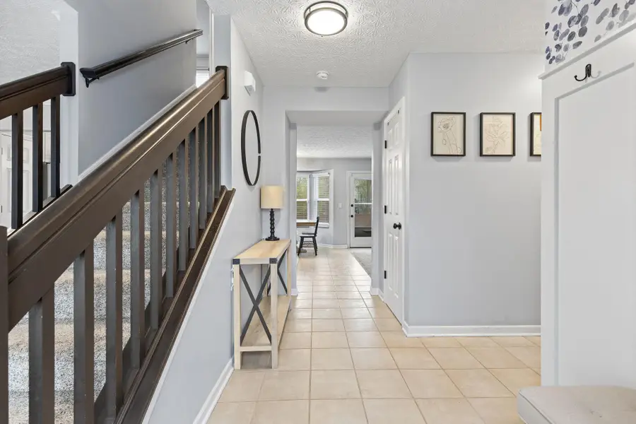 1326 Westwood Drive, Lewis Center, OH 43035 - Image #2