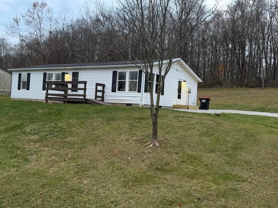 99 Berrimore Drive, Utica, OH 43080 - Image #2