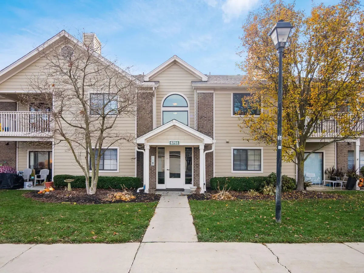 6755 Meadow Creek Drive, Columbus, OH 43235 - Image #1