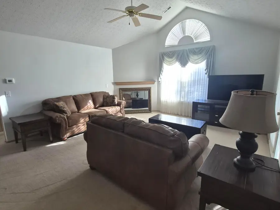 6363 Pinehurst Pointe, Westerville, OH 43082 - Image #3