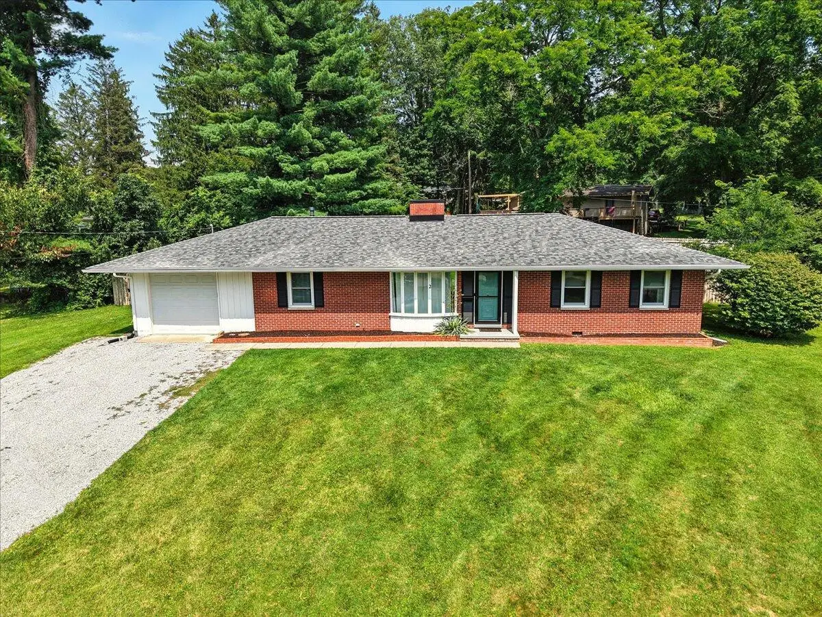 2 Frary Court, Mount Vernon, OH 43050 - Image #1