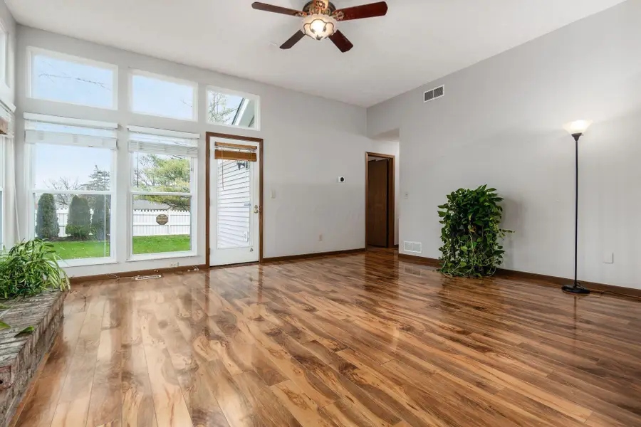 1828 Gardenstone Drive, Columbus, OH 43235 - Image #2