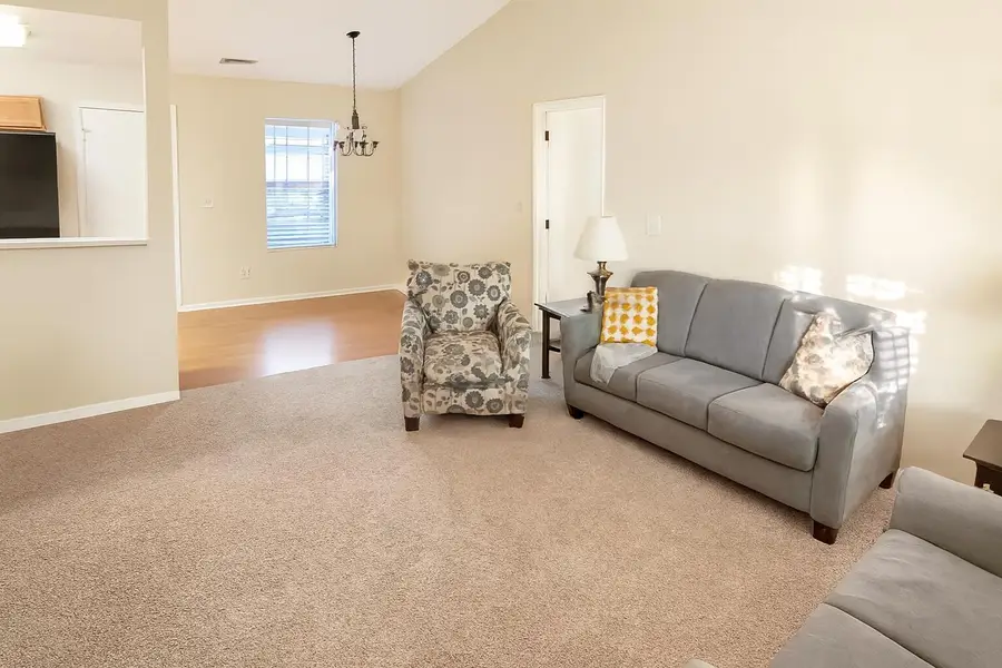 8574 Victoria Meadow Lane, Reynoldsburg, OH 43068 - Image #3