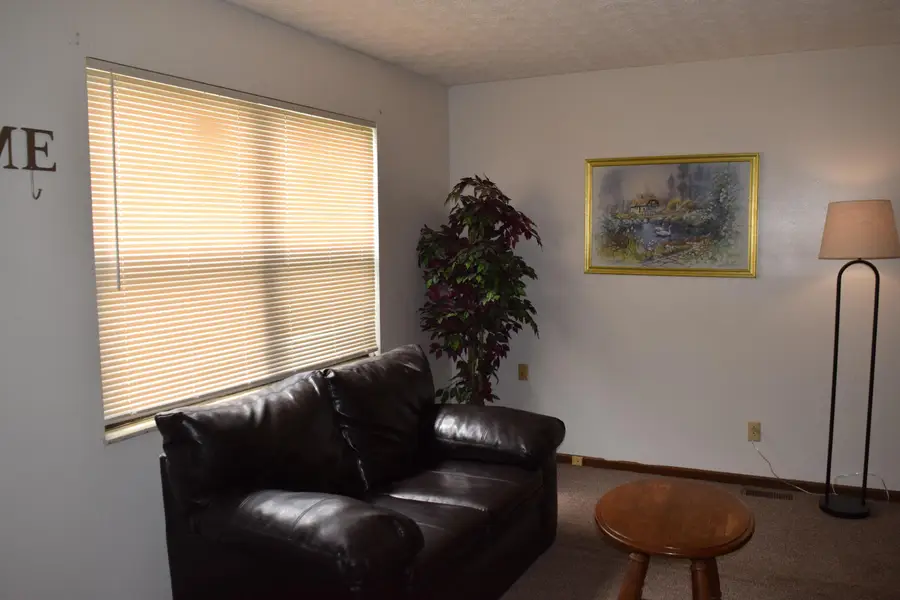 4866 Woodthrush Way, Columbus, OH 43229 - #3