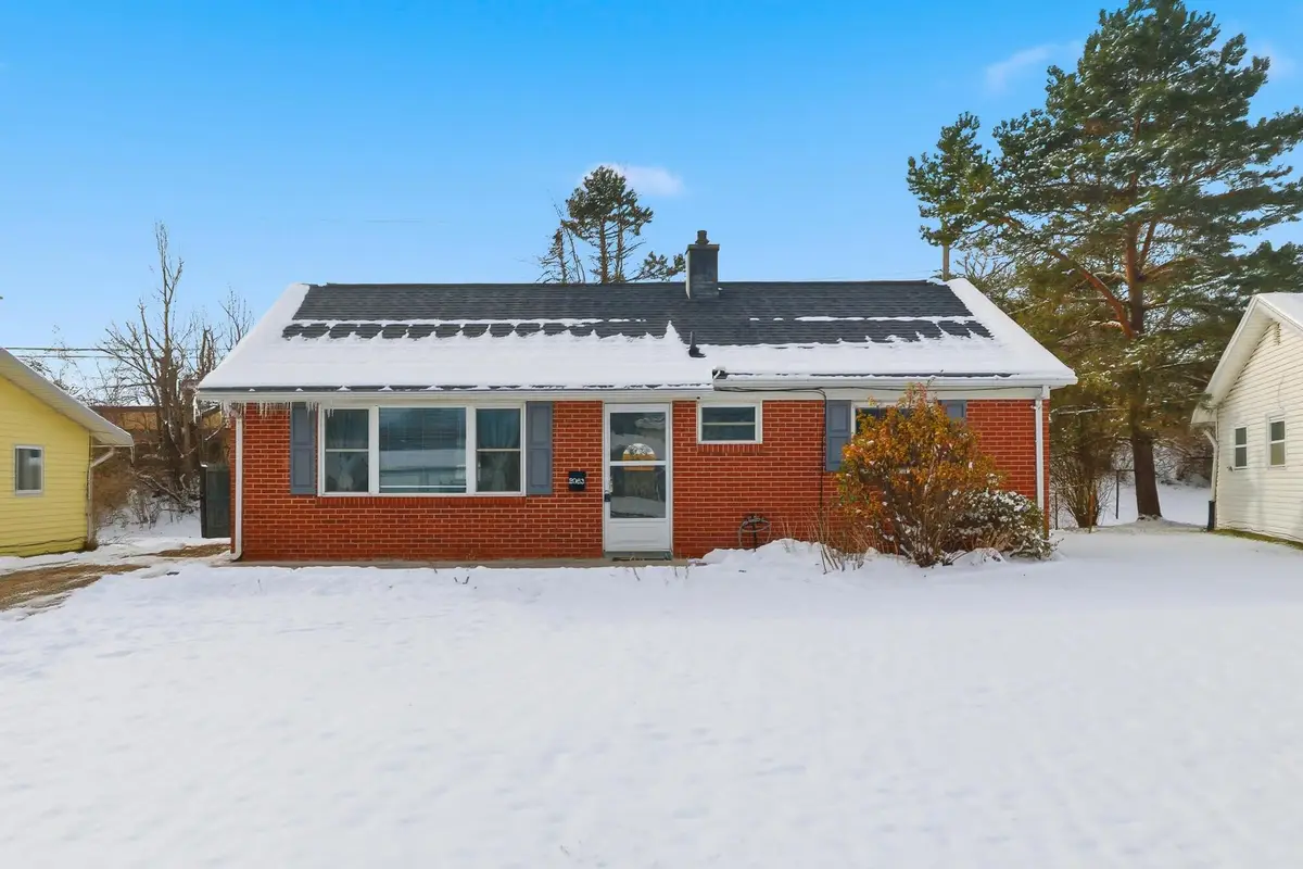 2063 Willowood Drive S, Ontario, OH 44906 - Image #1