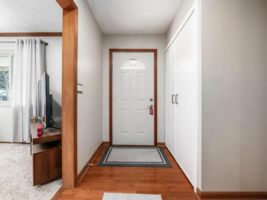 2056 Fincastle Court, Columbus, OH 43235 - Image #2