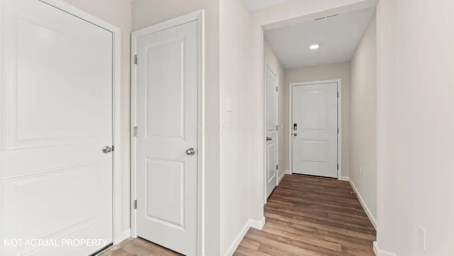 5983 Pitch Pine Drive, Canal Winchester, OH 43110 - Image #2