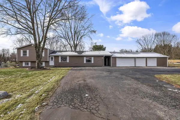 68 3rd Avenue Sw, Etna, OH 43062