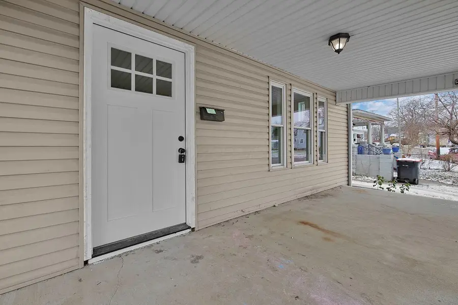 517 W Main Street, Newark, OH 43055 - Image #2