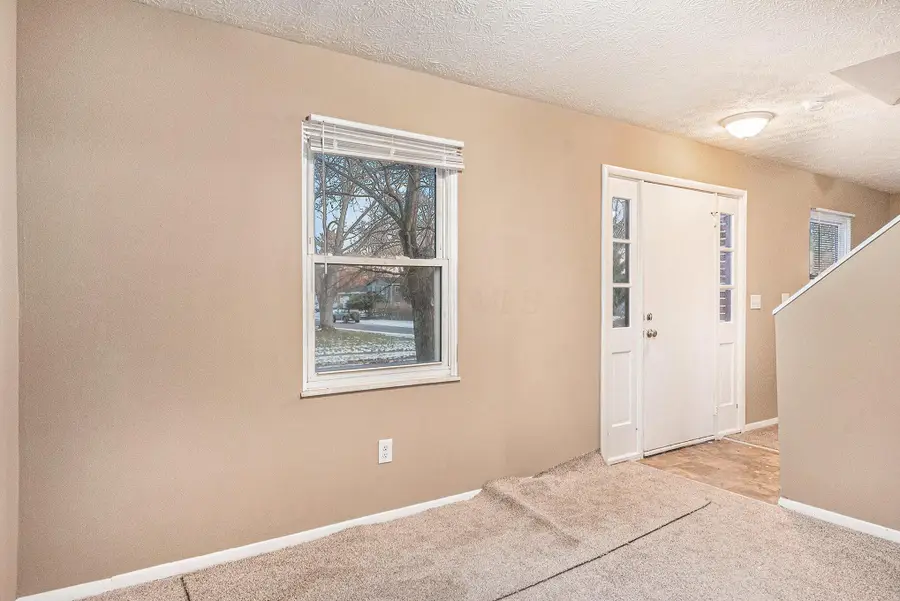 3275 Faycrest Road, Columbus, OH 43232 - Image #2