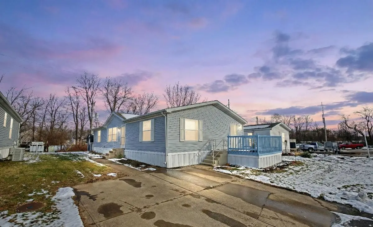 1100 Thornwood Drive Sw, Heath, OH 43056 - #1