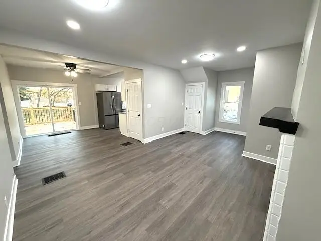 331 E Taylor Street, Zanesville, OH 43701 - Image #2