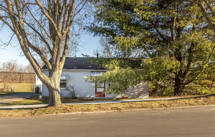 664 N Shoshone Drive, Lancaster, OH 43130 - Image #2