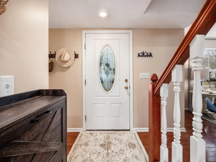 6876 Spruce Pine Drive, Columbus, OH 43235 - Image #3