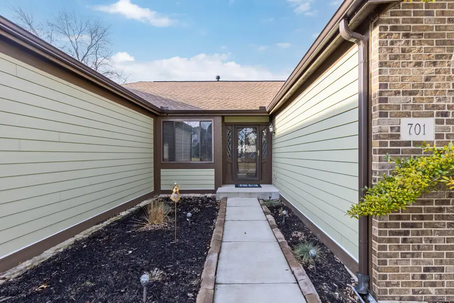 701 Hunters Run, Gahanna, OH 43230 - Image #3