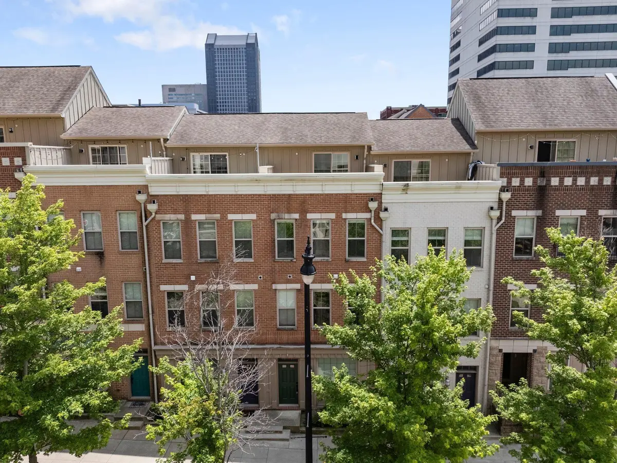 93 W Town Street, Columbus, OH 43215 - Image #1