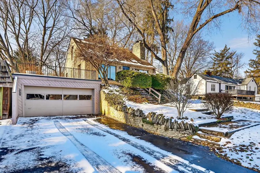 4827 Bellann Road, Columbus, OH 43221 - Image #2