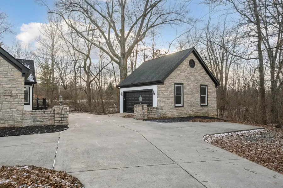 9044 Esin Court, Powell, OH 43065 - Image #3