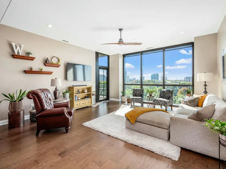 250 W Spring Street, Columbus, OH 43215 - Image #2