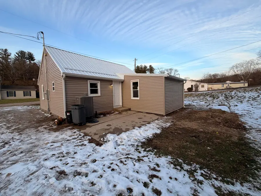 1233 Ohio Avenue, Logan, OH 43138 - Image #3